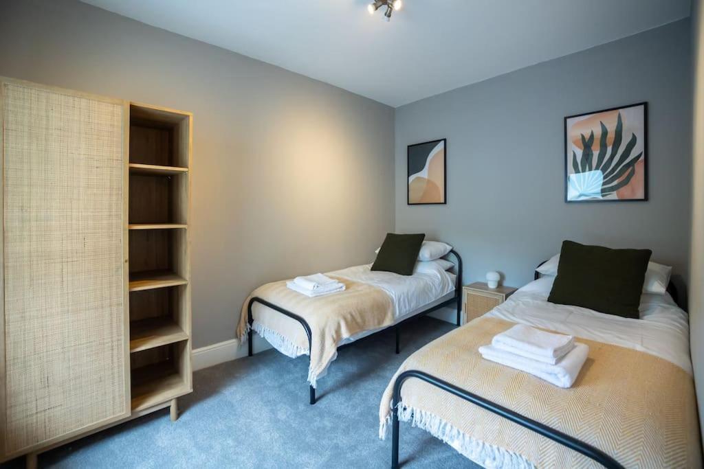 Hereford - Clifton Villa - Beautifully Presented House Located A Short Walk From City Centre - Sleeps 6 Guests - Perfect For Exploring Hereford - Hosted By Rentmyhouse Bagian luar foto